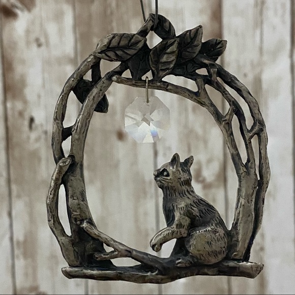 Vintage Pewter Cat catching Crystal Christmas Ornament - Picture 5 of 13